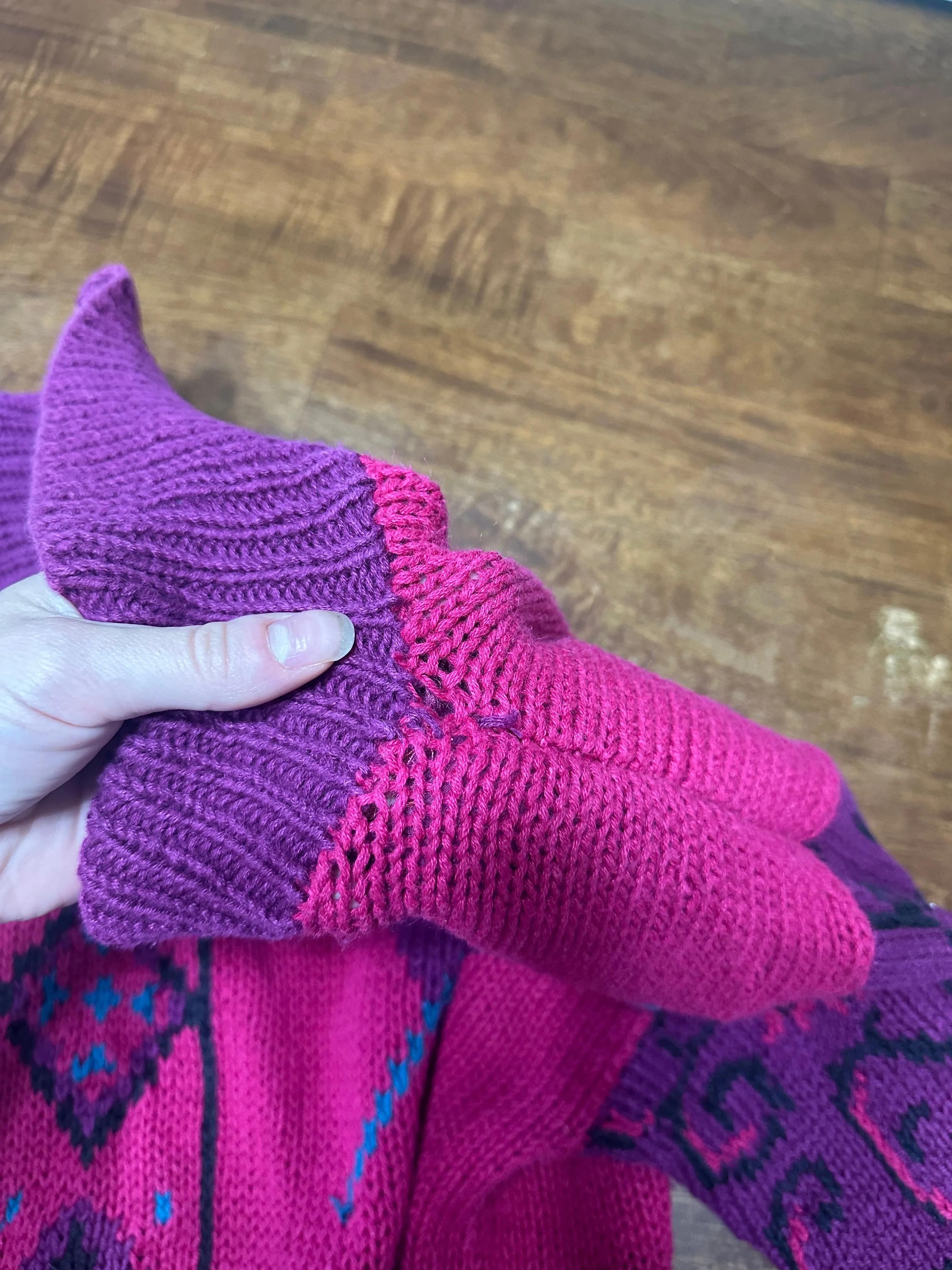 Vintage 90s Magenta Pink Abstract Chunky Knit Sweater (~M )