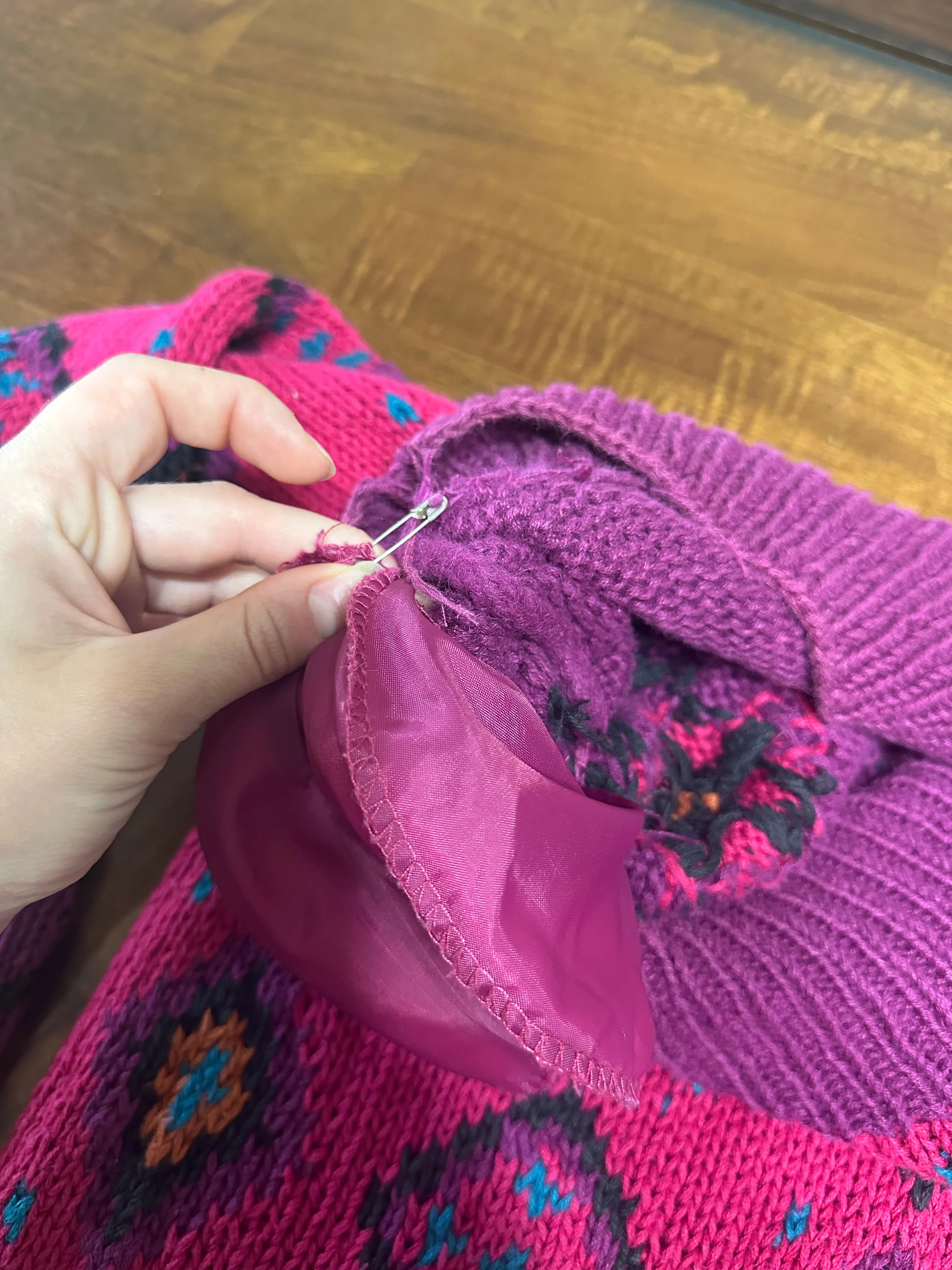 Vintage 90s Magenta Pink Abstract Chunky Knit Sweater (~M )